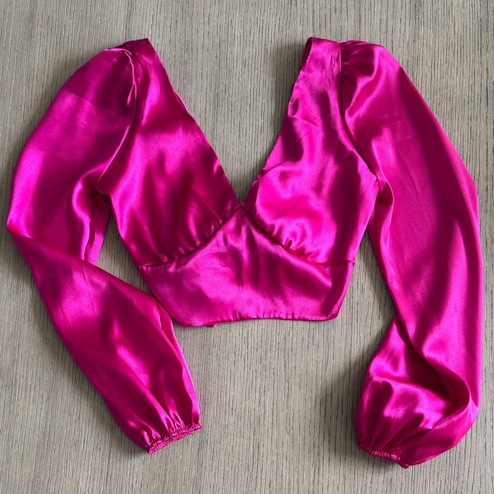 12th Tribe Fuchsia Satin Long Sleeve V-Neck Crop Blouse